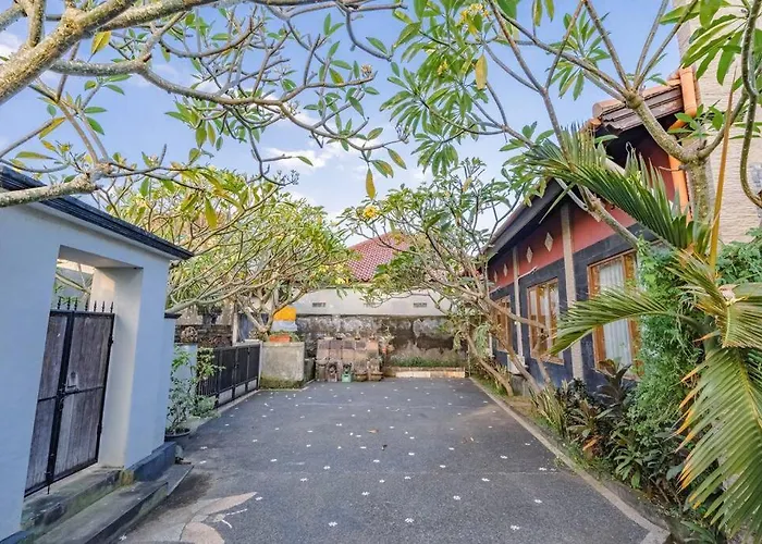 Private 3 Bedroom Villas, 5 Mnt To *